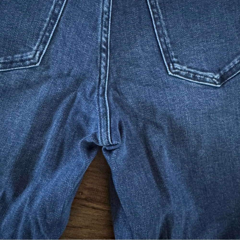 Quince stretch patch pocket cropped wide leg Jeans in dark wash - Picture 15 of 15